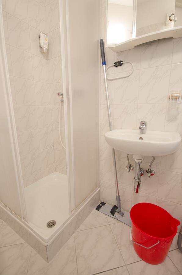 Apartment Trzaska With Free Parking Ljubljana Kültér fotó